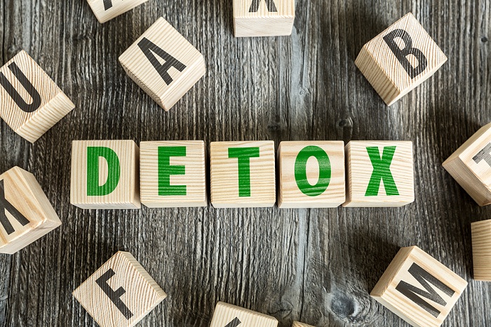 Wooden Blocks with the text: Detox
